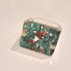 New! URBAN OUTFITTERS Turquoise Stone Acrylic Ring | (1035) NWOT